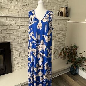 Royal Blue Floral V-Neck Maxi Dress Size CA3XP